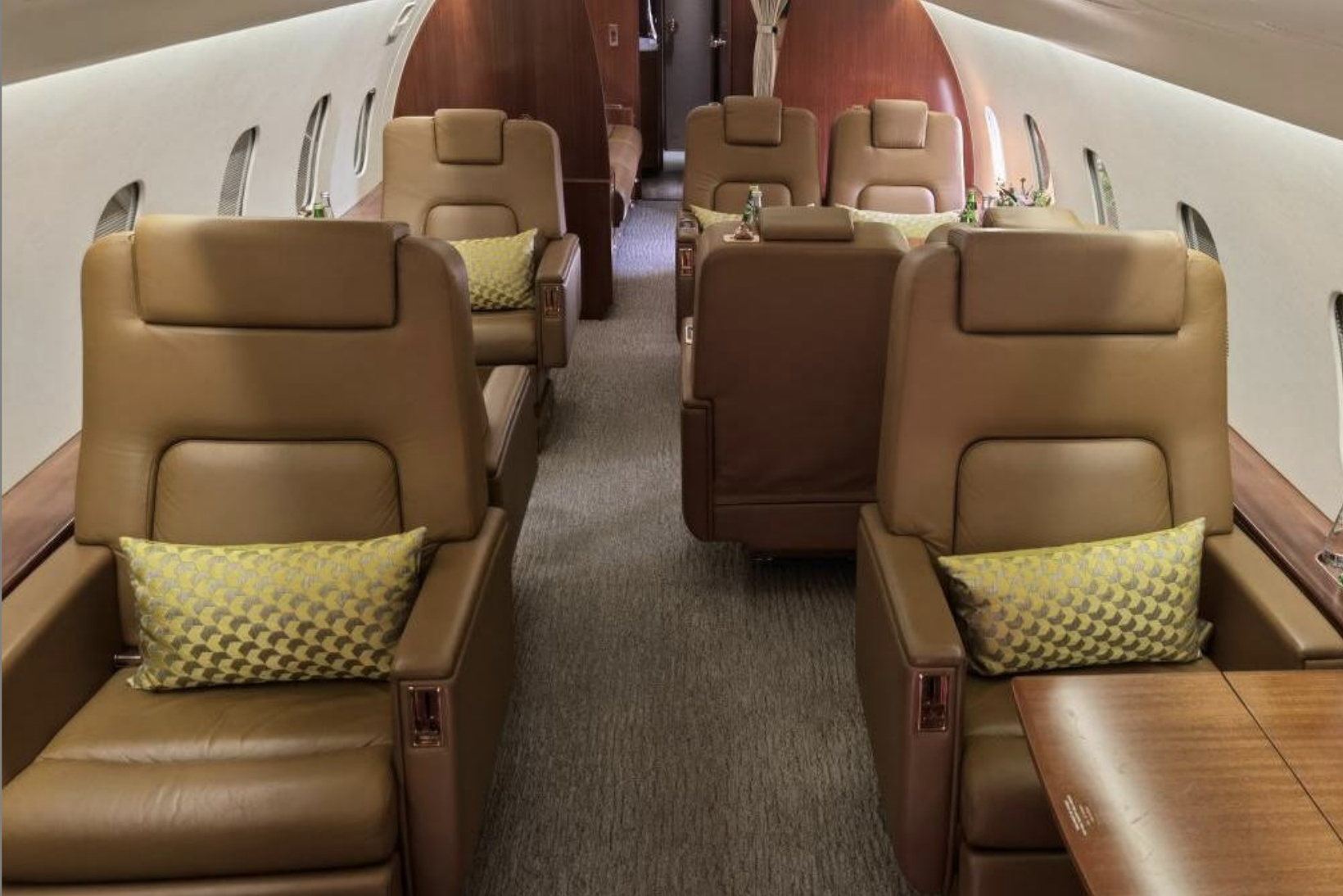 2000 Bombardier CRJ-200 (VIP configuration)