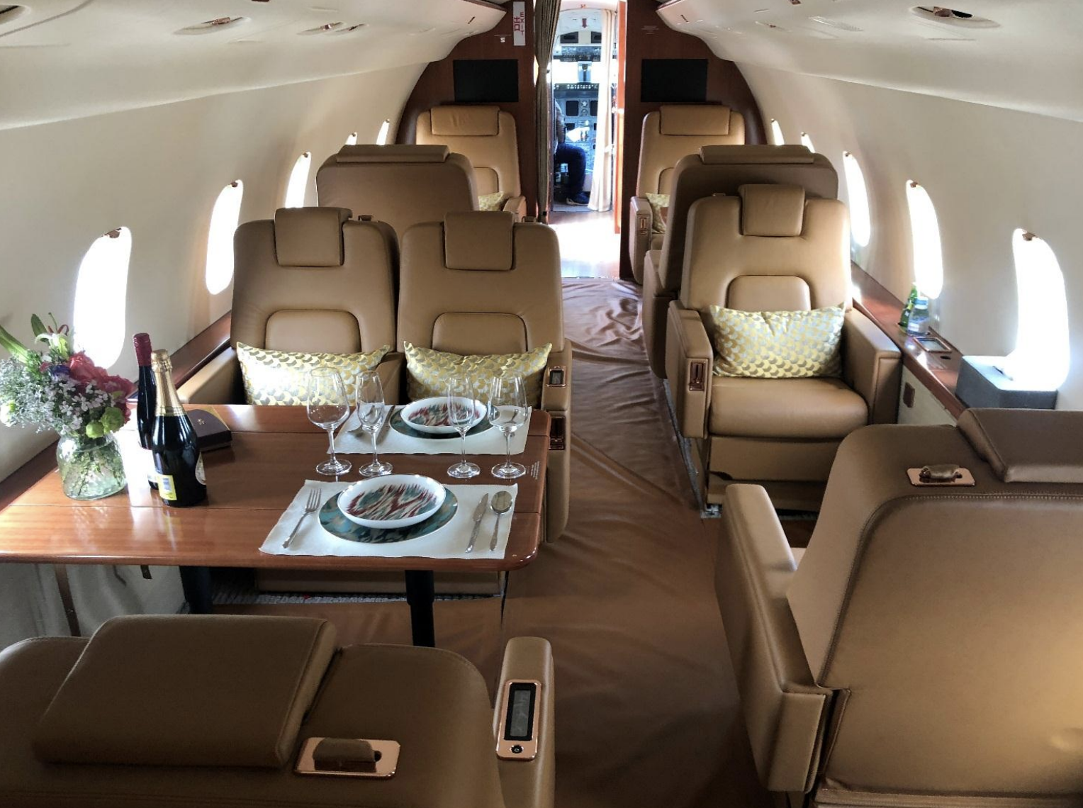 2001 Bombardier CRJ-200 (VIP configuration)